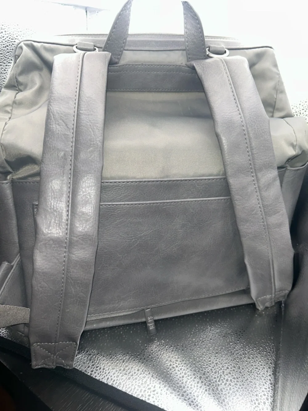 Béis The Backpack Diaper Bag
